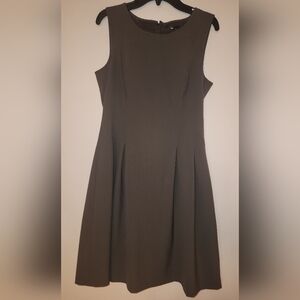 THEORY Olive Sleeveless Fit and Flare A-Line Wool Dress Lined – Size 4 In EUC